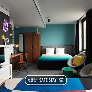 Отель The Social Hub, Эйндховен